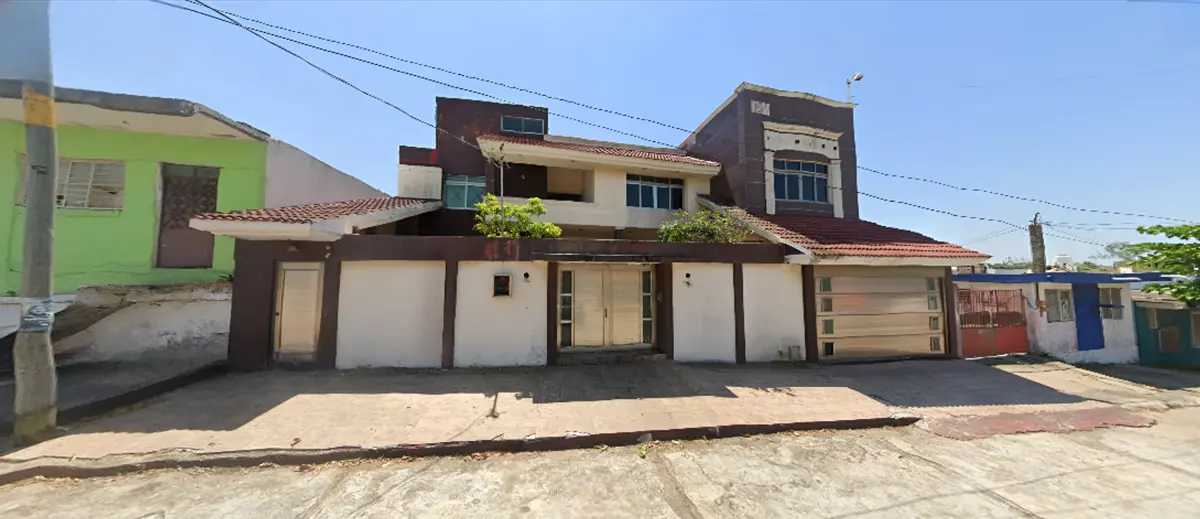 Casa en venta en Benito Juarez Norte, Coatzacoalcos — foto 1 de 16