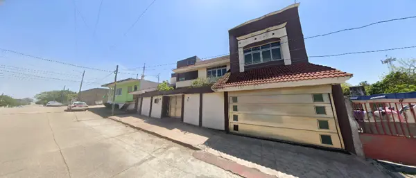 Casa en venta en Benito Juarez Norte, Coatzacoalcos — foto 2 de 16