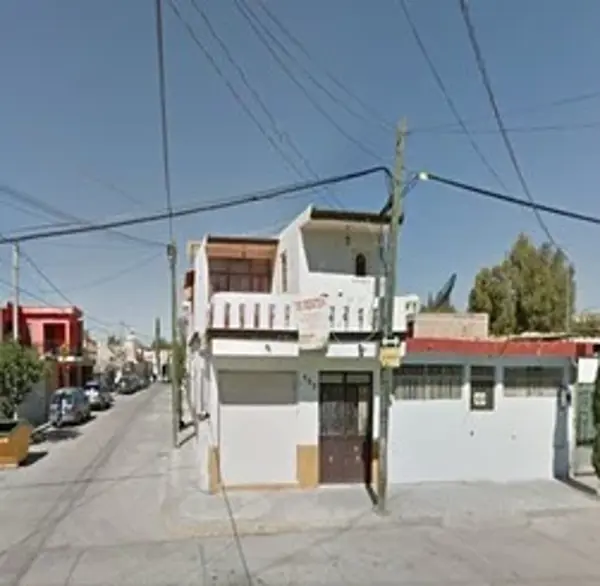 Venta de Casa en Ejido Ojocaliente, Aguascalientes: Amplia Propiedad Habitacional con 4 Recámaras Venta de Casa en Ejido Ojocaliente, Aguascalientes: Amplia Propiedad Habitacional con 4 Recámaras