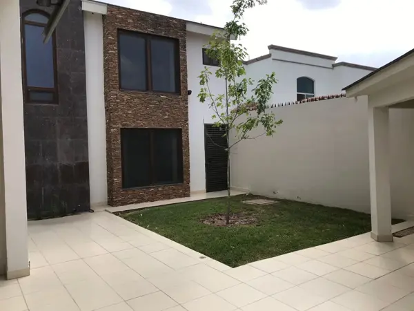 Casa en renta en Albatros Residencial, Saltillo — foto 2 de 10