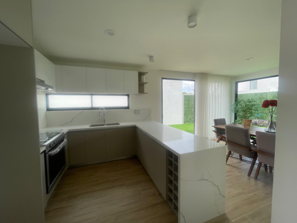 Casa en venta en Puerta Real, Corregidora — foto 3 de 14