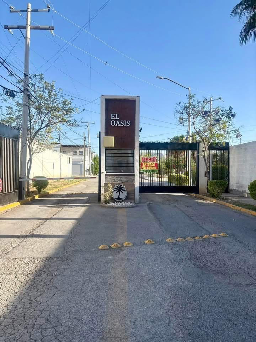 Casa en venta en El Oasis, Torreón — foto 1 de 37