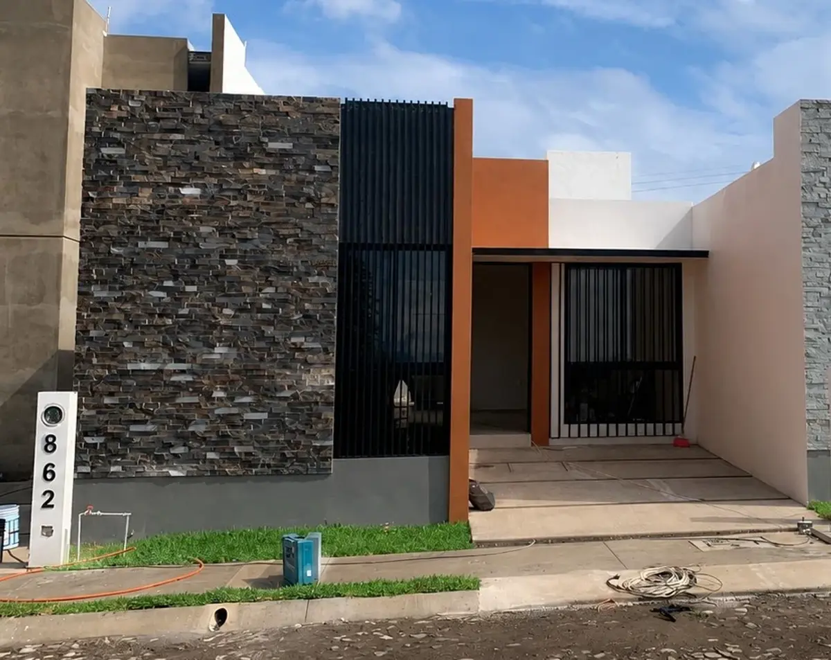 Casa en venta en Montellano, Villa de Álvarez — foto 1 de 10