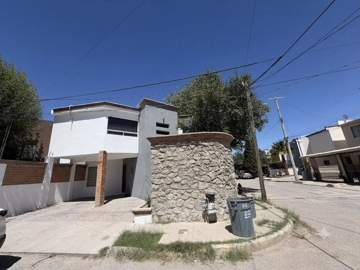 Casa en renta en Misiones del Emir, Juárez — foto 1 de 19