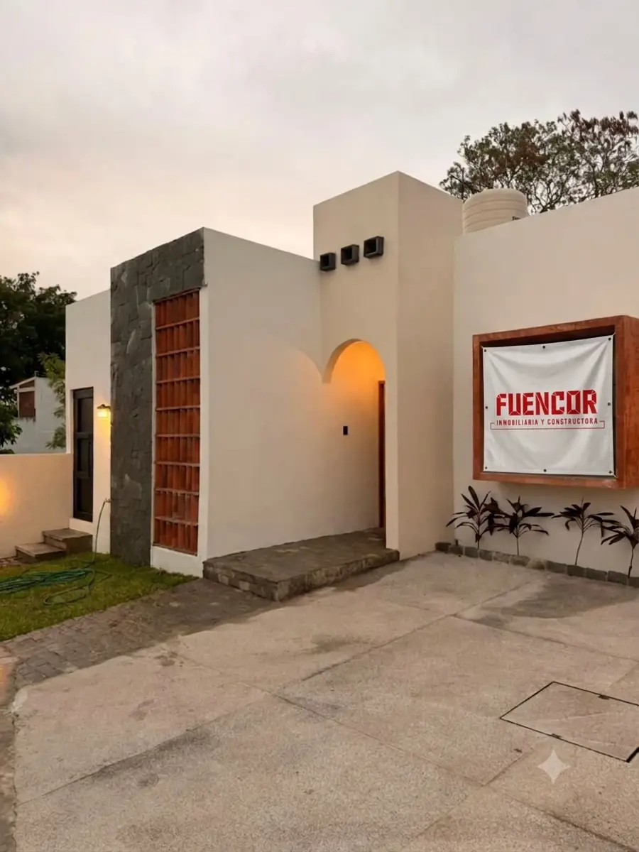 Casa en venta en Ex-Hacienda de Nogueras Residencial, Comala — foto 1 de 10