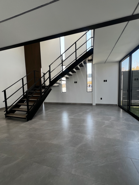 Casa en venta en Zanda, León — foto 3 de 13