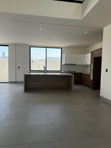 Casa en venta en Zanda, León — foto 3 de 7