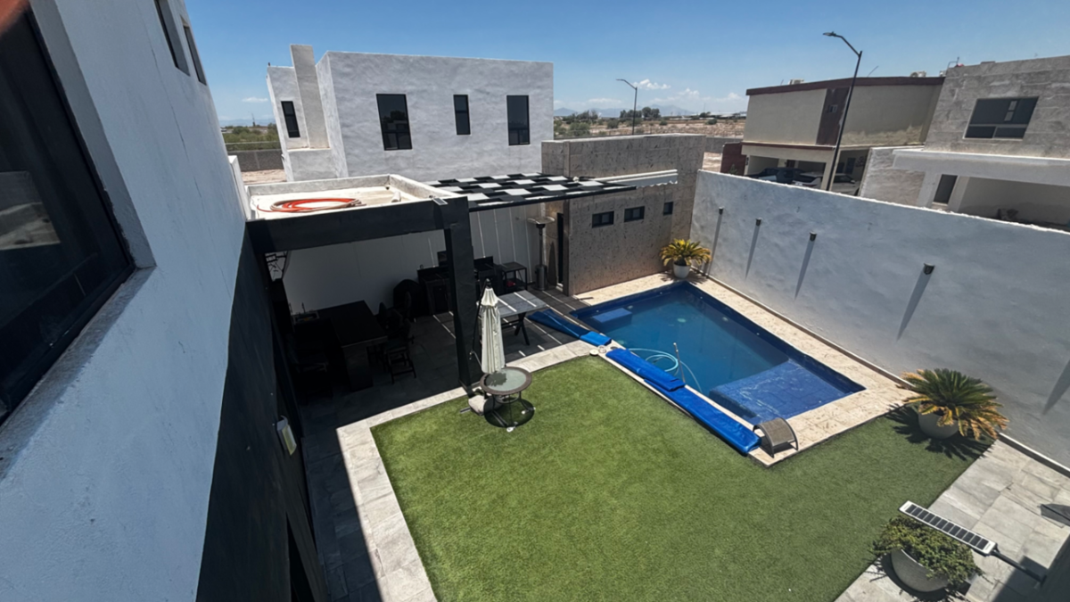 Casa en venta en Villas del Renacimiento, Torreón — foto 1 de 21