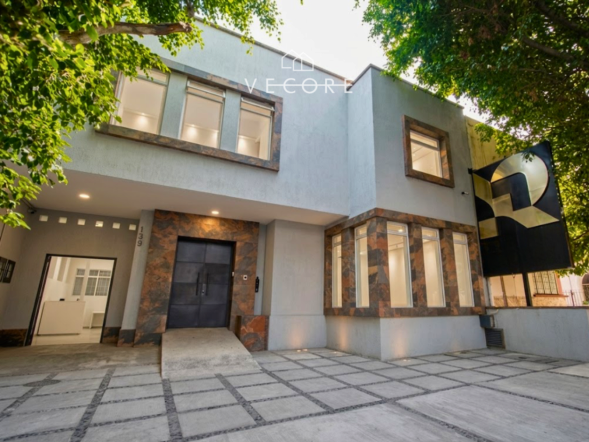 Casa en venta en Americana, Guadalajara — foto 1 de 25