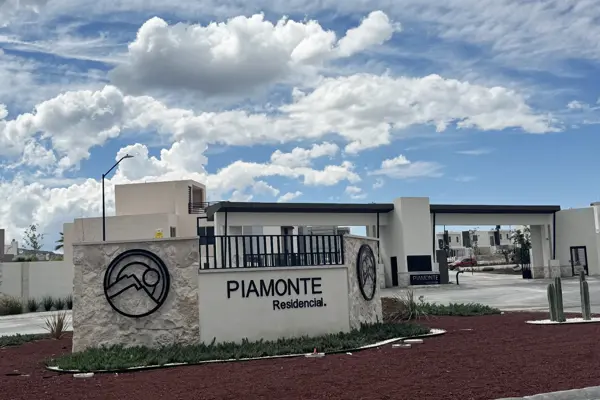 Casa en venta en Brisas Poniente, Saltillo — foto 3 de 18