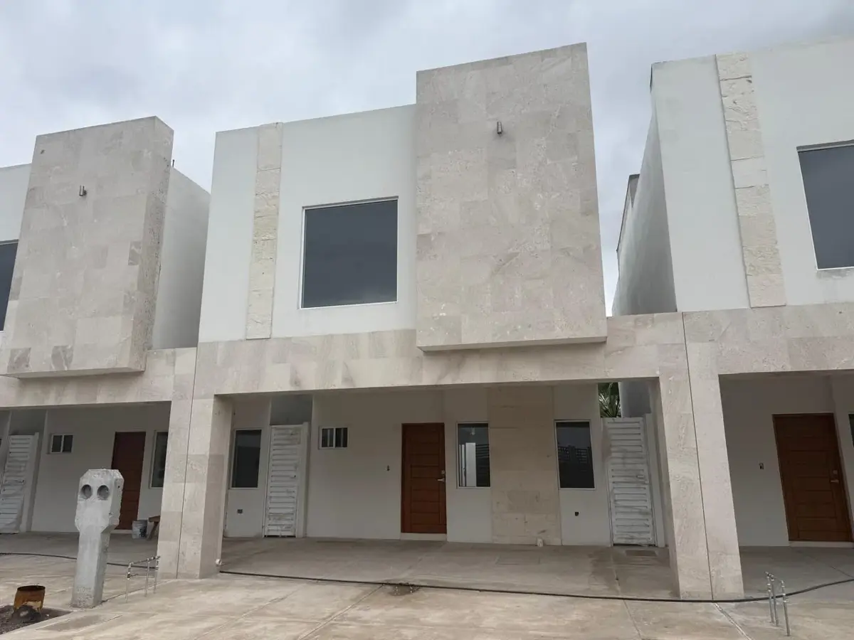 Casa en venta en Residencial las Etnias, Torreón — foto 1 de 17