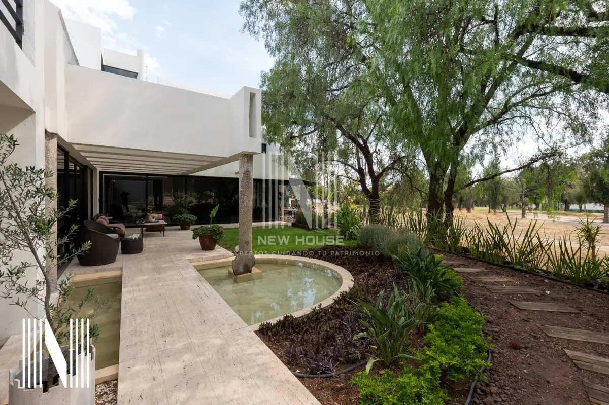Casa en venta en Los Naranjos, León — foto 1 de 8