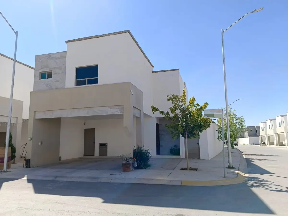 Casa en venta en Los Viñedos, Torreón — foto 1 de 15