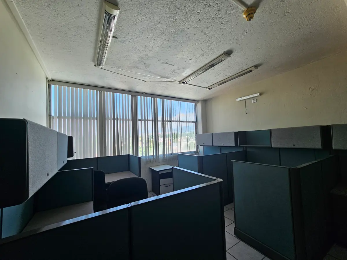 Edificio en renta en Teopanzolco, Cuernavaca — foto 1 de 14