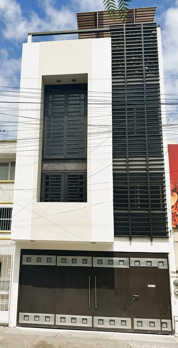 Casa en venta en Colinas de Santa Julia, León — foto 1 de 13
