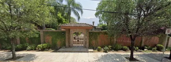 Casa en Venta en Del Valle, San Pedro Garza García, Nuevo León 3