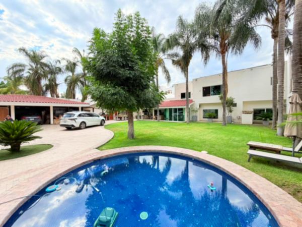 Casa en venta en El Rosario, León — foto 2 de 18
