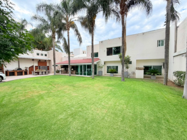 Casa en venta en El Rosario, León — foto 3 de 18