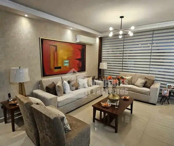 Casa en venta en Privadas de Anáhuac Sector Irlandes, General Escobedo — foto 3 de 18