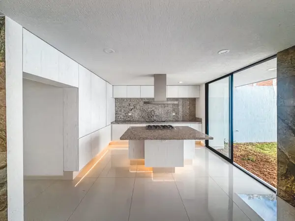 Casa en venta en Lomas de Angelópolis, Ocoyucan — foto 2 de 51