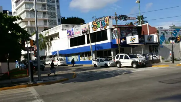 Local en venta en Club Deportivo, Acapulco de Juárez — foto 2 de 4