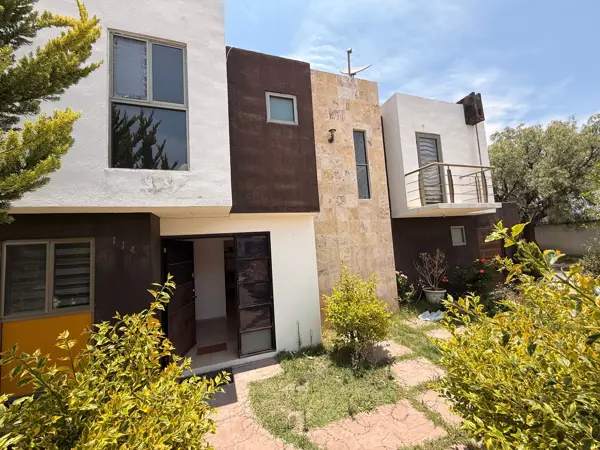 Casa en venta en Paseos de Chavarría, Mineral de la Reforma — foto 2 de 20