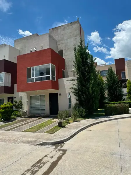 CASA EN RENTA TOSCANA, TOLUCA