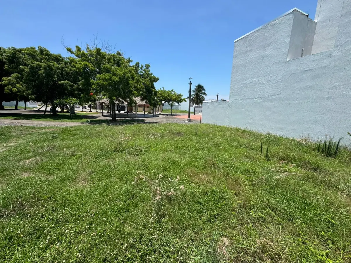 Terreno en venta en Las Lomas Residencial, Alvarado