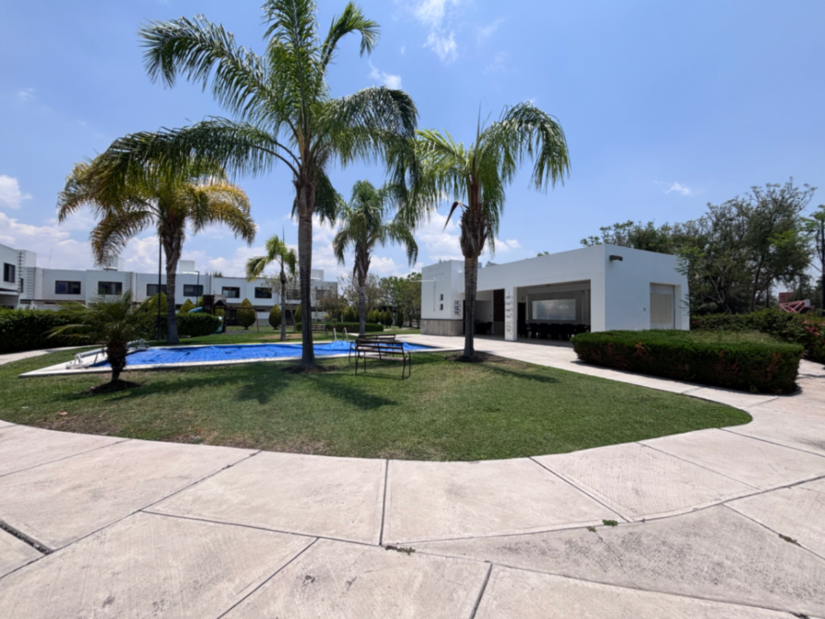 Casa en venta en Residencial Santa Fe, Corregidora — foto 1 de 14