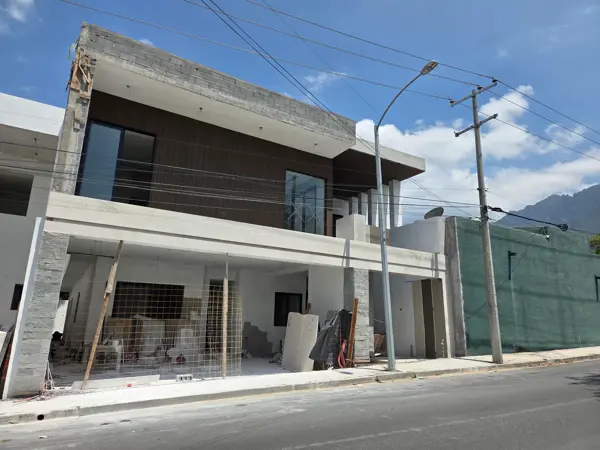 Casa en venta en San Pedro Garza García Centro, San Pedro Garza García — foto 2 de 14
