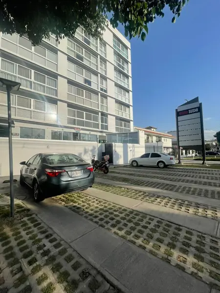 Oficinas o consultorios en obra gris en Renta Living Clouthier