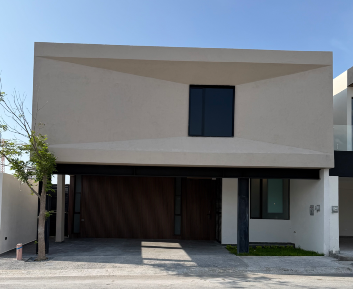 Casa en venta en Monte Sabino Residencial, Saltillo — foto 1 de 18