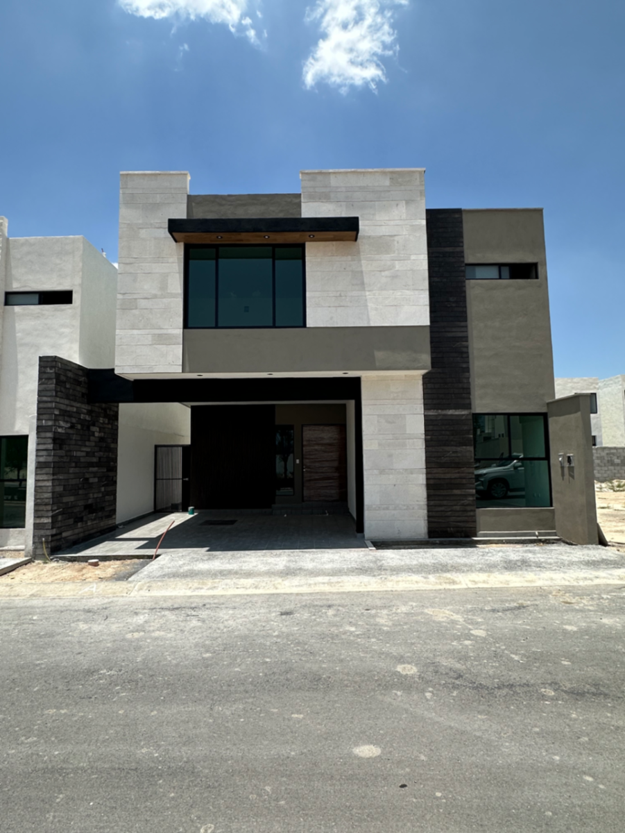 Casa en venta en Seterra Residencial, Saltillo — foto 1 de 9
