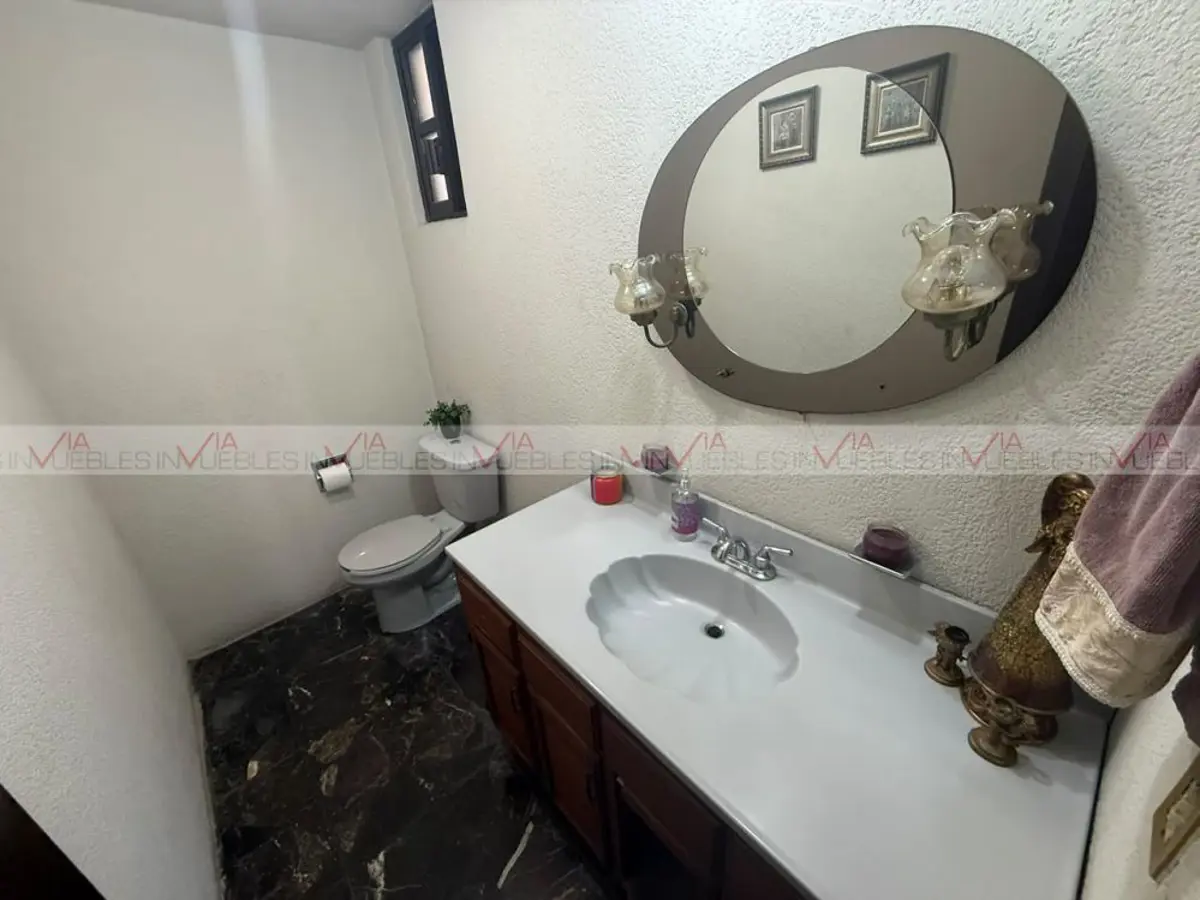 Casa en venta en El Roble, San Nicolás de los Garza — foto 1 de 12