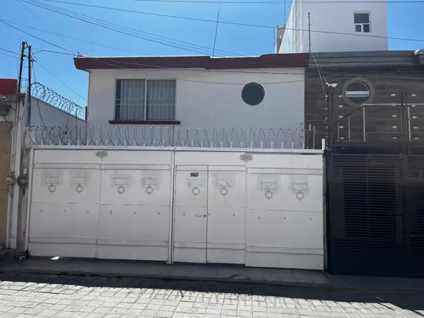 Casa en Venta u Opción a Renta en Cholula | Impecable, Cocina Nueva y Conectividad Inmediata (UDLAP