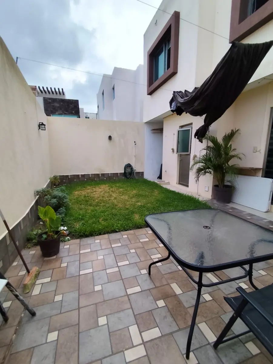 Casa en renta en Lomas del Sol, Alvarado — foto 1 de 19