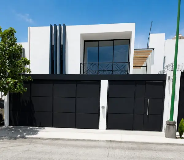 Casa en venta | 4 Recámaras | Jardín y Cochera para 3 Autos | Zona norte de Villa de Álvarez, Colima