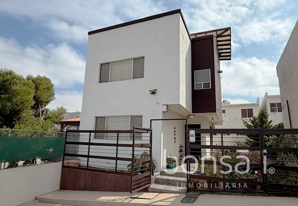Casa en venta en Villa Bonita, Ensenada — foto 1 de 16