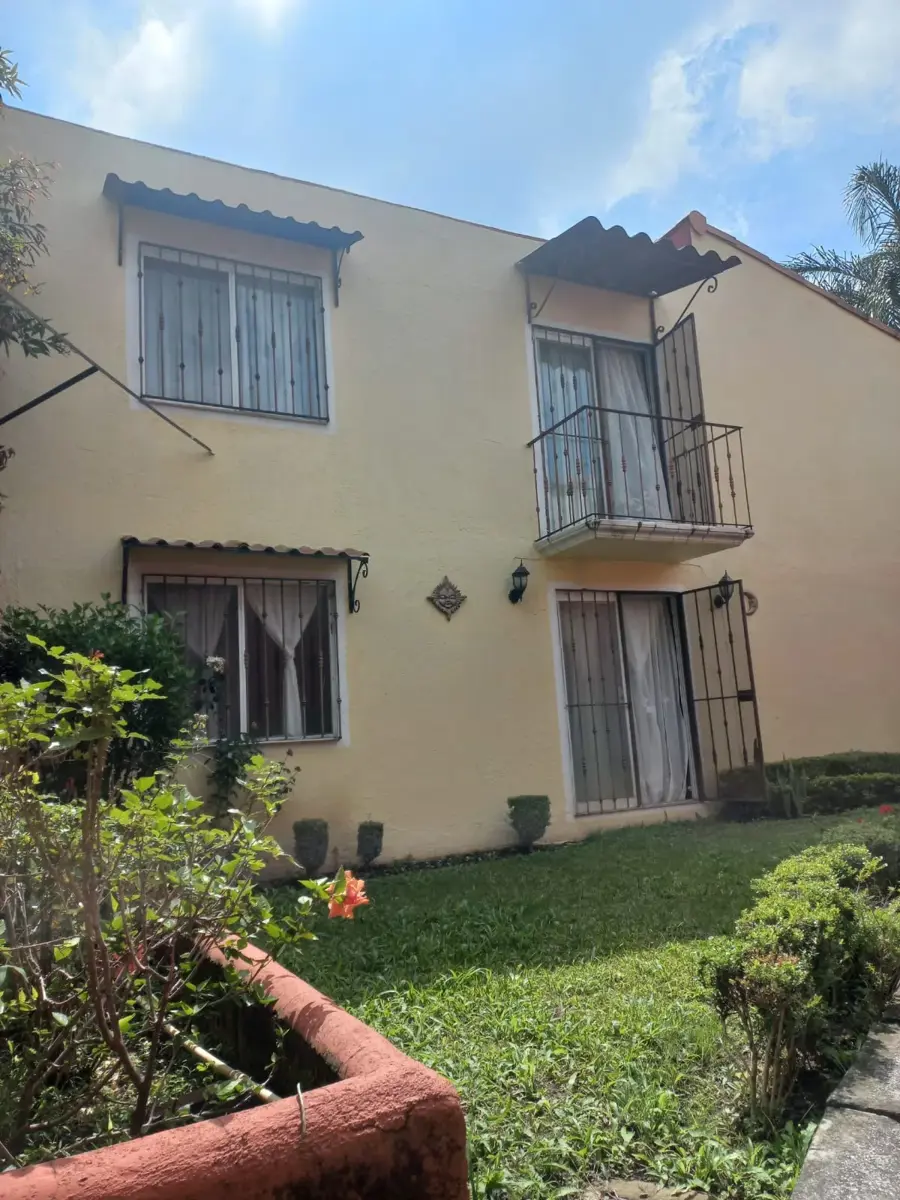 Casa en venta en Lomas de Tzompantle, Cuernavaca — foto 1 de 22