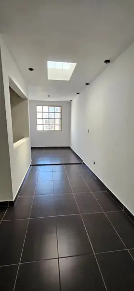 Casa en venta en Manantiales del Bosque, Ramos Arizpe — foto 3 de 27