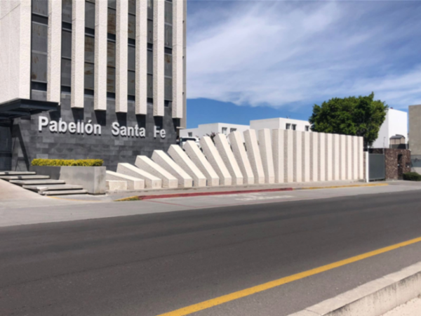 Renta tu oficina amueblada en PABELLÓN SANTA FE, Juriquilla