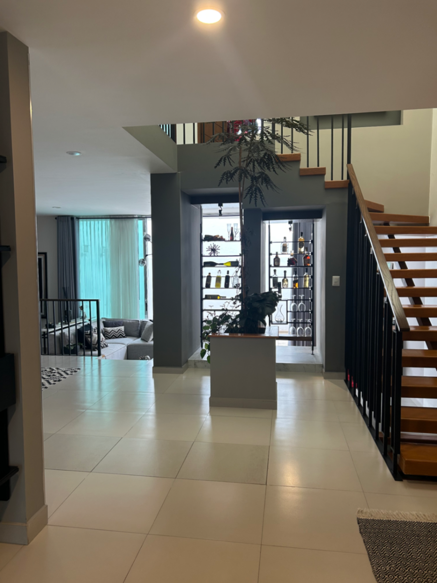 Casa en venta en Privada Bellavista, Corregidora — foto 1 de 18