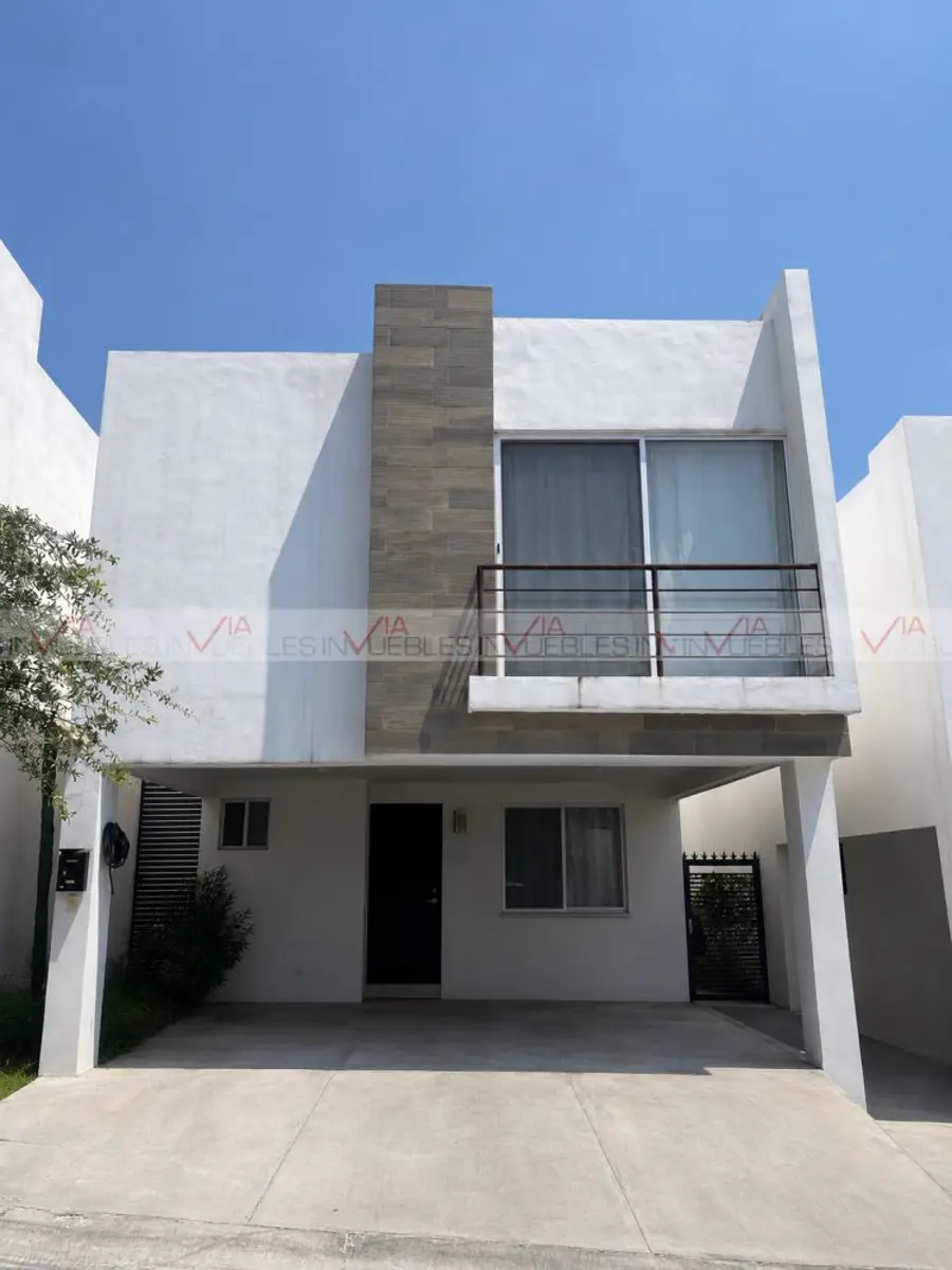Casa en renta en Brianzzas Residencial Segundo Sector, General Escobedo — foto 1 de 18