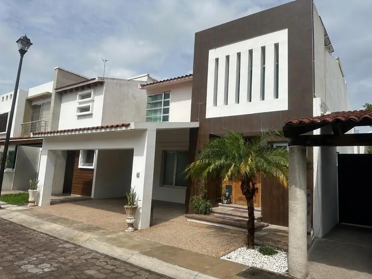 Casa en venta en Privada Bellavista, Corregidora — foto 1 de 14