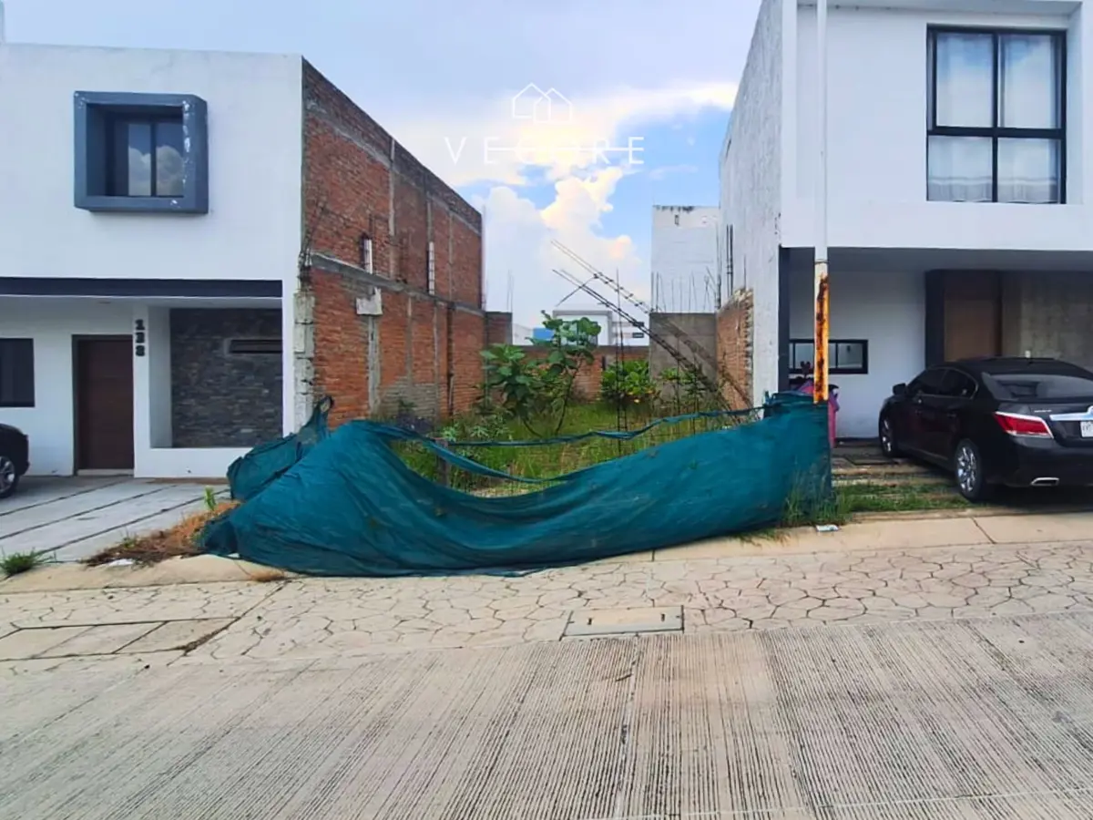 Terreno en venta en Adamar, Tlajomulco de Zúñiga — foto 1 de 8