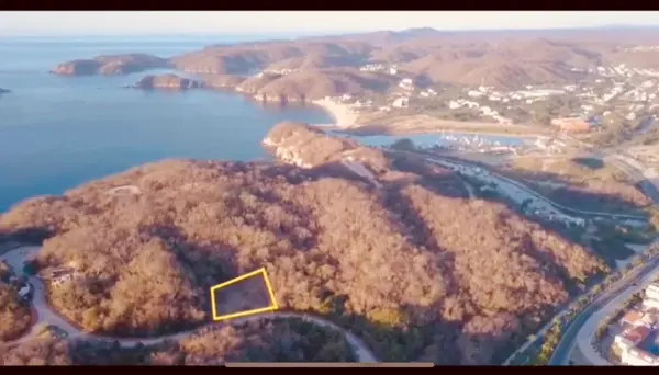 Terreno en venta en Santa Maria Huatulco Centro, Santa María Huatulco — foto 2 de 4