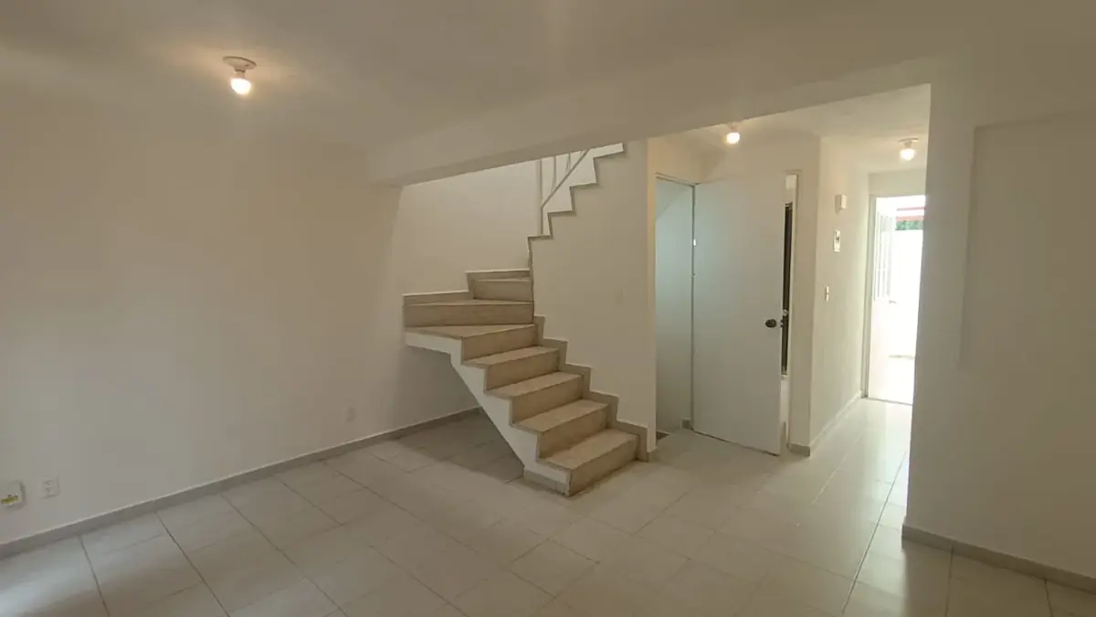 Casa en venta en Hacienda del Valle II, Toluca — foto 1 de 8