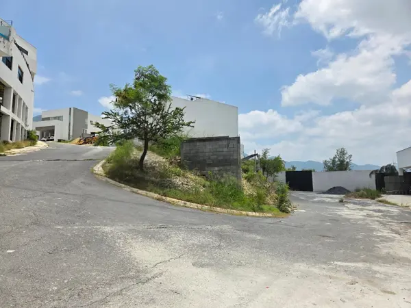 Terreno en venta en Valle de Bosquencinos, Monterrey — foto 2 de 12
