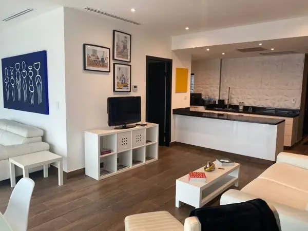 Departamento en renta en Residencial Santa Bárbara, San Pedro Garza García — foto 2 de 12
