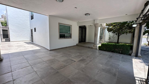 Casa en venta en Residencial San Patricio, Saltillo — foto 2 de 24